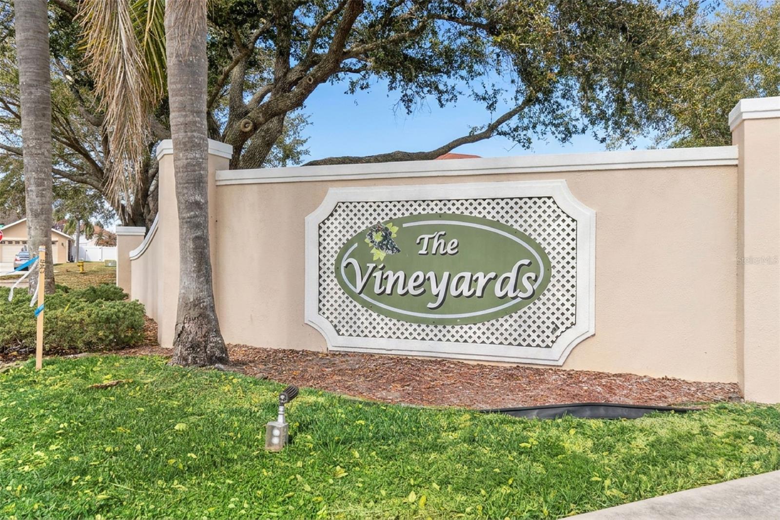 VINEYARDS LTS 01-41 - Residential