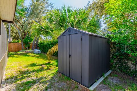 A home in VALRICO