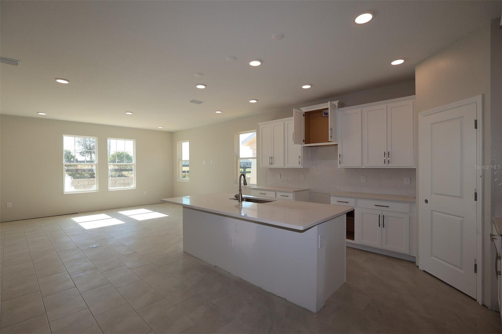 17329 BEACHGRASS ALLEY