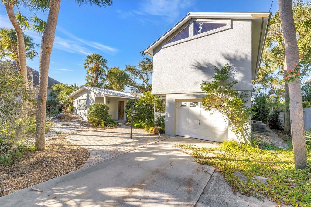 Photo of 523 Reid Street, Sarasota, FL 34242 (MLS # A4681042)