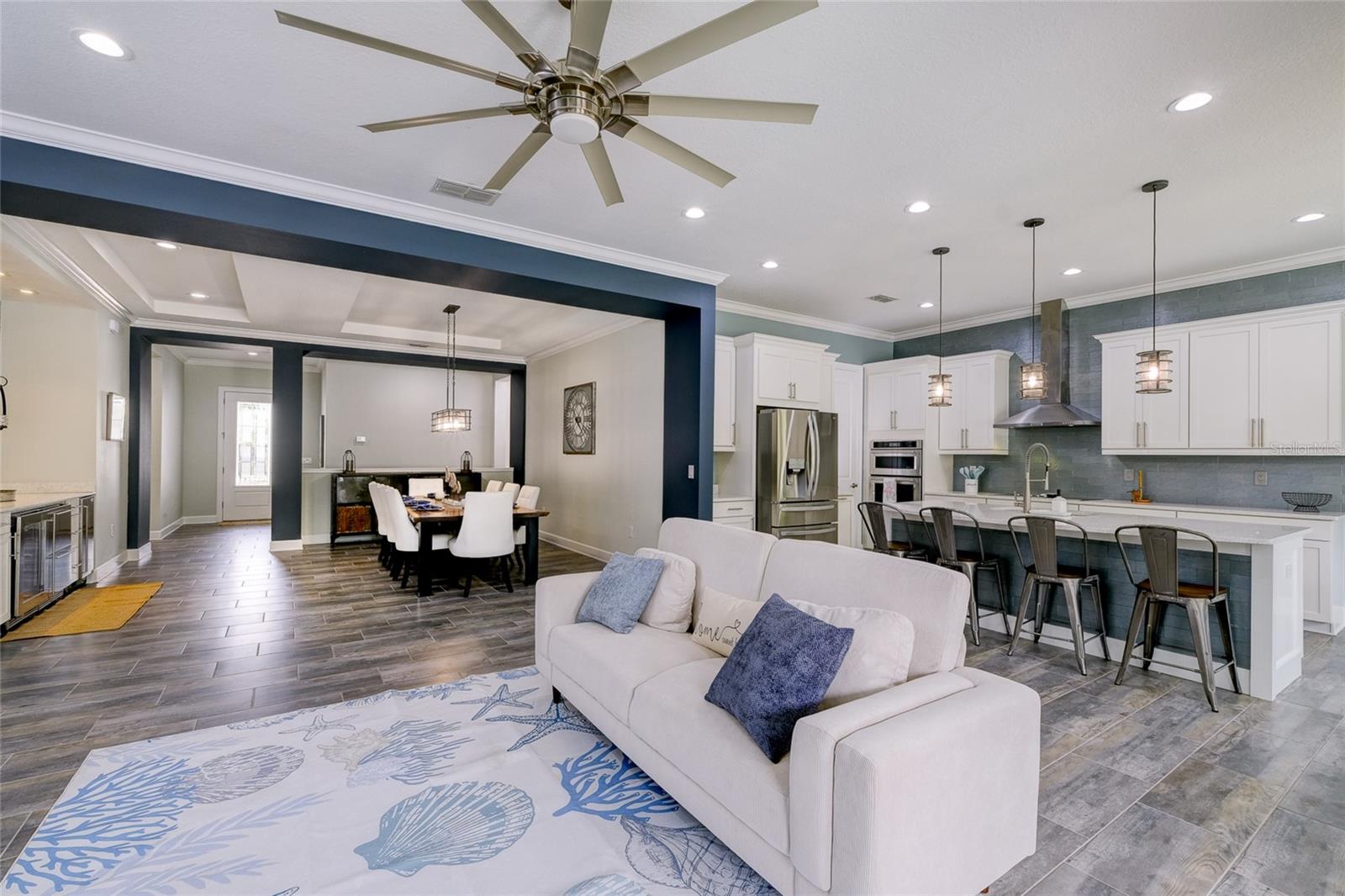 RAVEN CREST - Residential