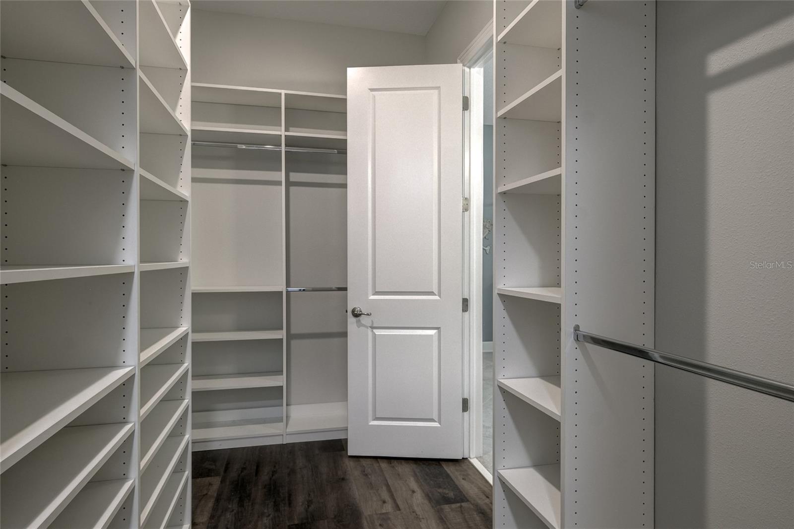 RAVEN CREST - Residential