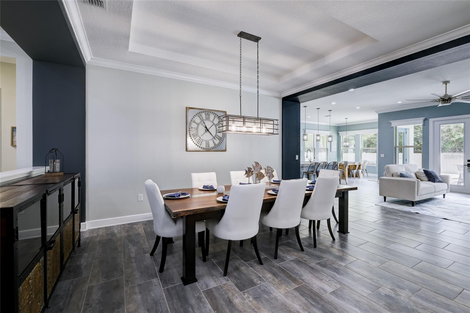 RAVEN CREST - Residential