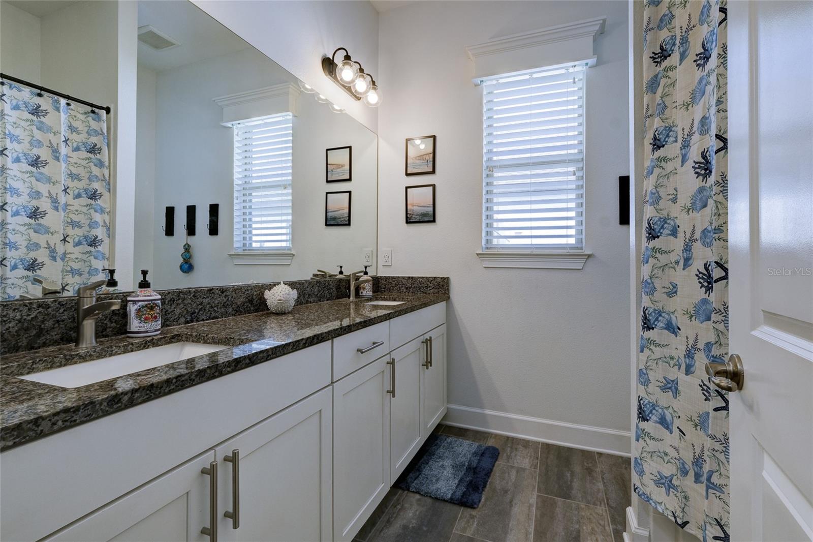 RAVEN CREST - Residential