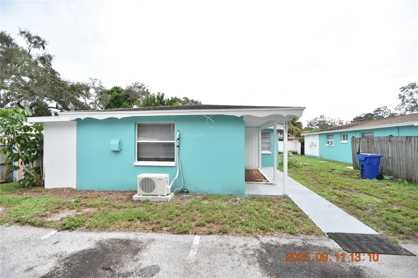 1 Bedroom 1 Bathroom Dunedin duplex with 296 sqft of living space.
Great walkable location: just 10 minutes to downtown Dunedin and 2 blocks to the Pinellas Trail!
Fenced yard offers privacy while enjoying the Florida outdoors.
New vinyl fence repairs pending, contact leasing agent for details.
Freshly painted interior and exterior ready for your finishing touches!
Tile flooring throughout looks great with any décor and is so easy to clean and maintain.
Stainless steel kitchen appliances include range and Brand-New refrigerator.
Bathroom features Brand-New vanity!
Window blinds for light control and privacy.
Ceiling fans will be sending you a cool breeze.
Efficient window AC units will keep you comfy year round.
Convenient to plenty of shops, schools and dining. TD Ballpark just minutes away!
Utilities are separate and tenant responsibility.
Lawn care is separate and tenant responsibility.
DONT FORGET TO CHECK OUT THE FULL WALKTHROUGH VIDEO AT OUR WEBSITE!!