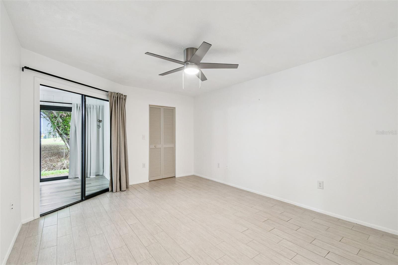 VALENCIA GARDEN III - Residential