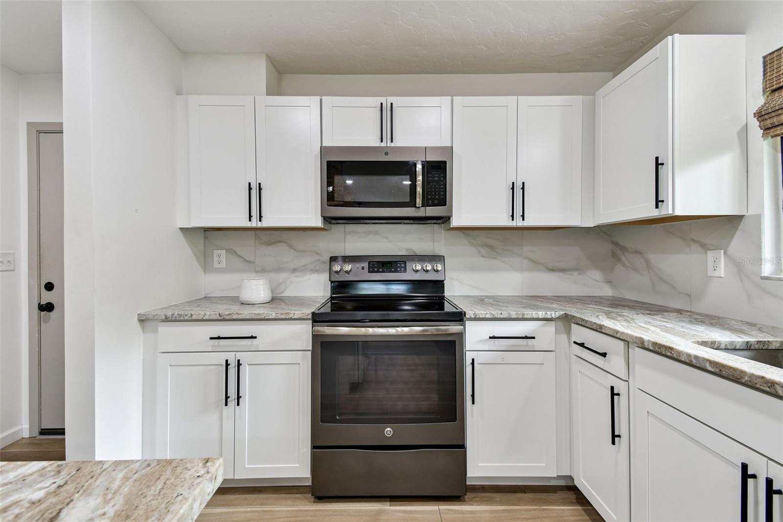 VALENCIA GARDEN III - Residential