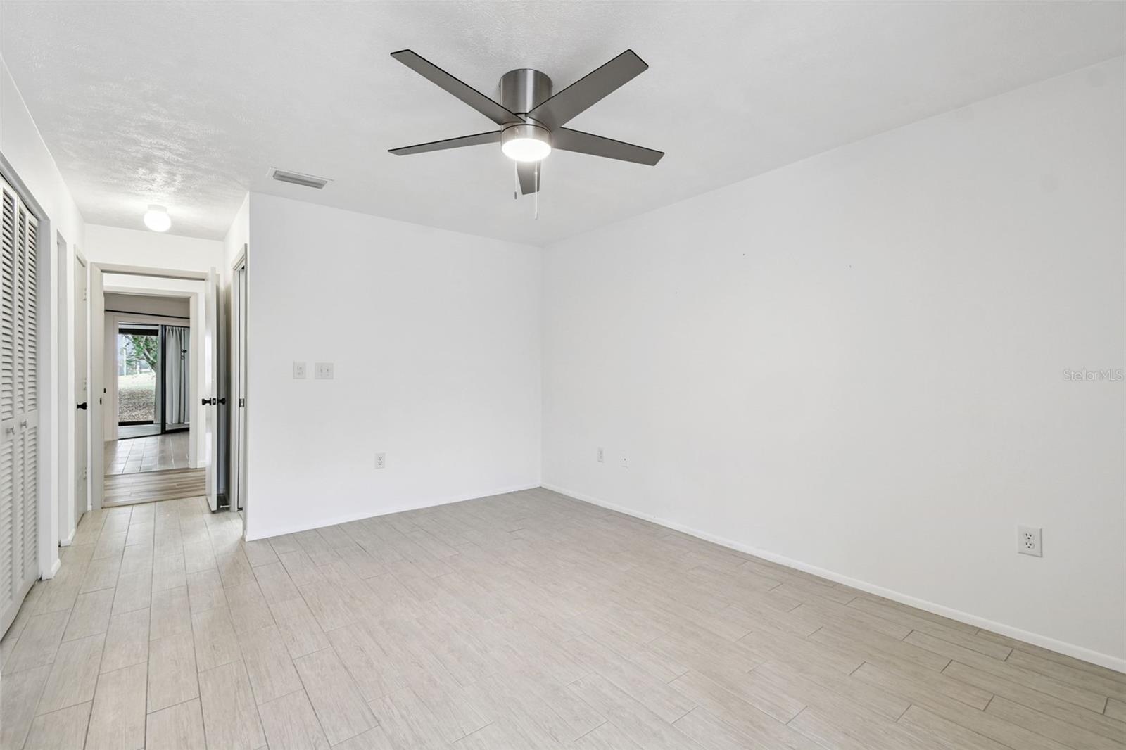 VALENCIA GARDEN III - Residential