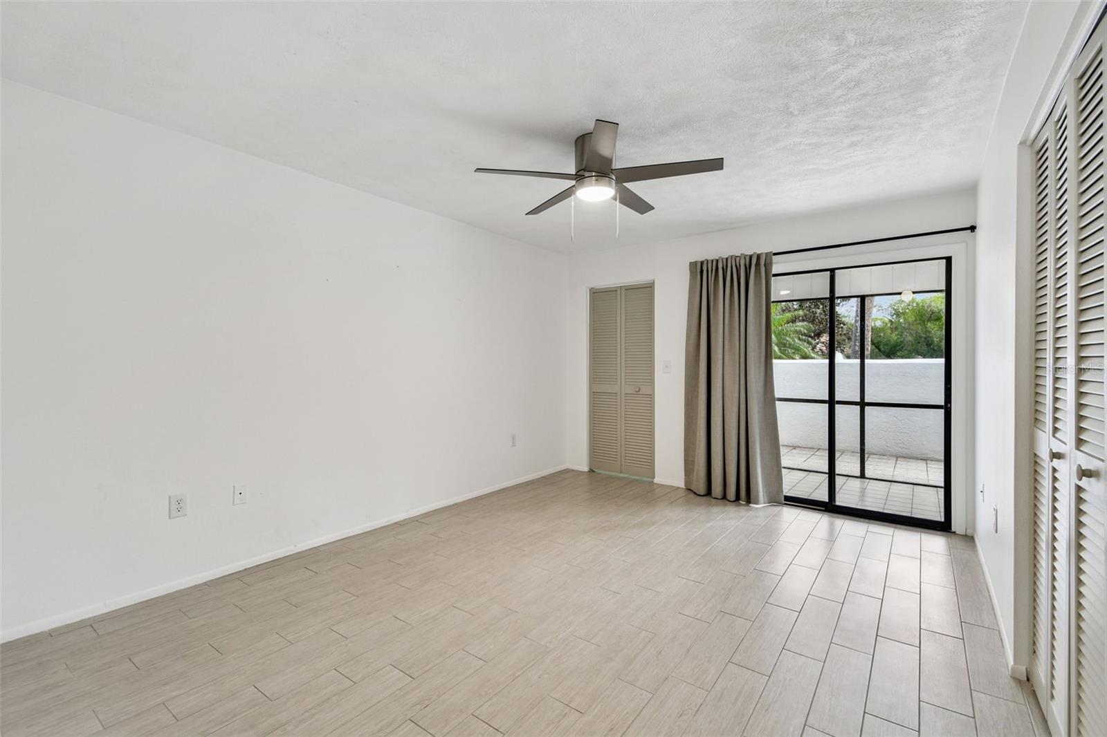 VALENCIA GARDEN III - Residential