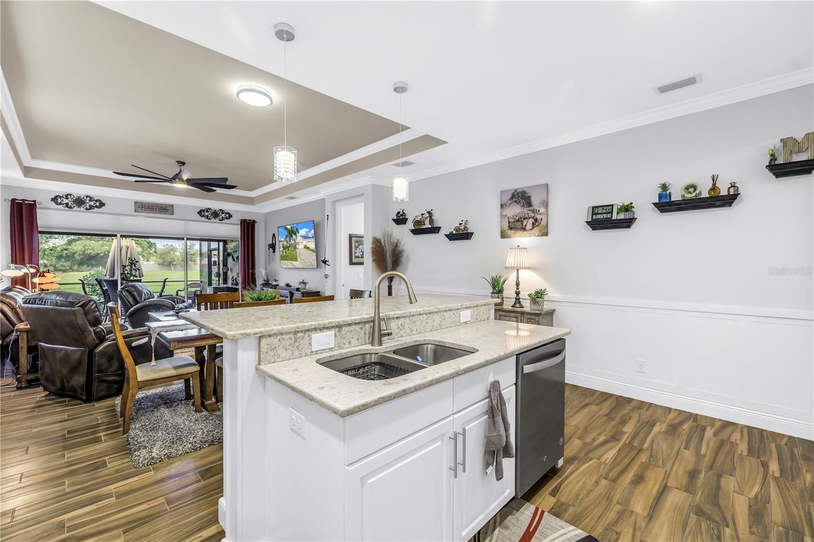 UNIVERSITY VILLAGE - Residential