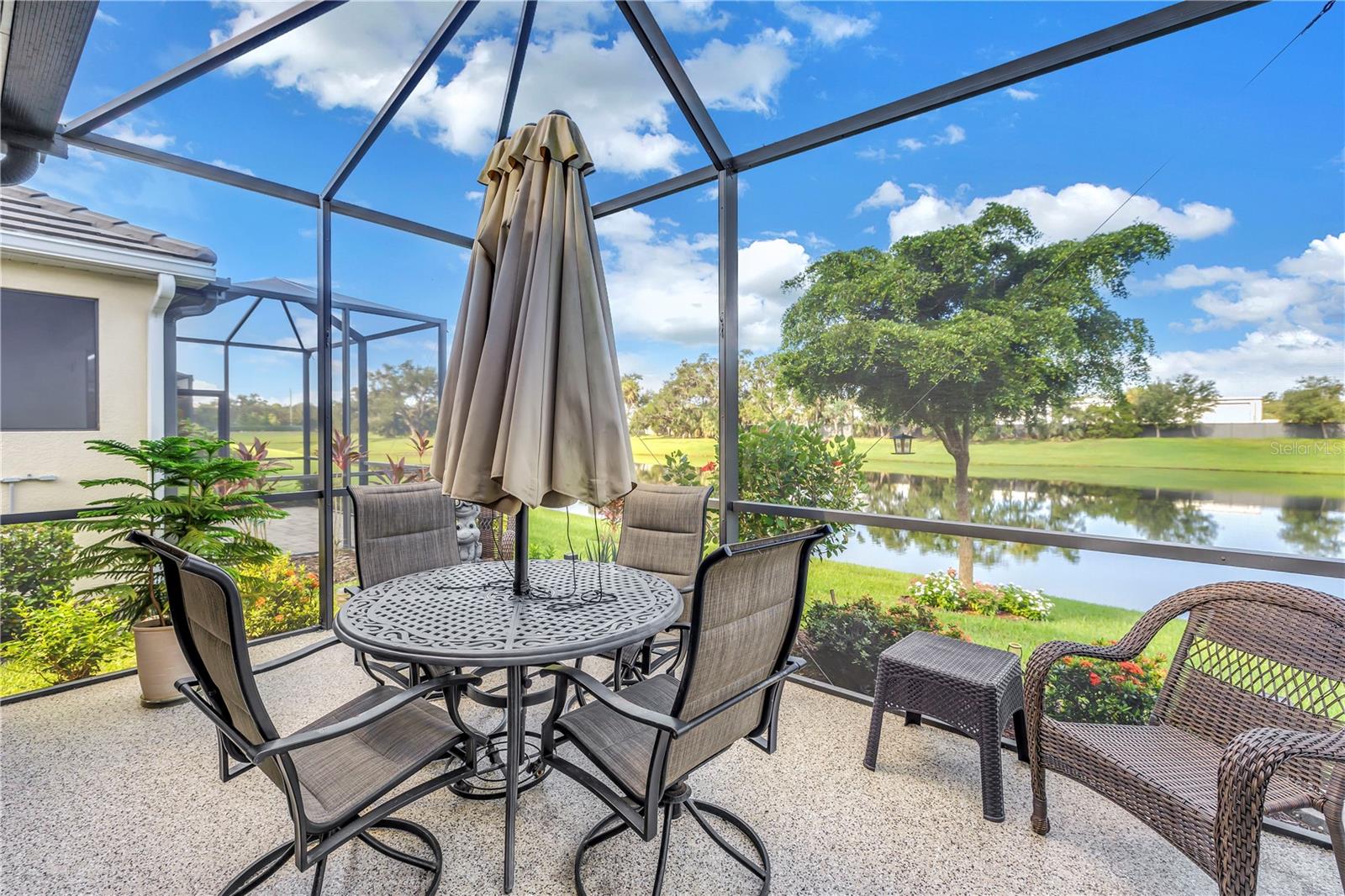 UNIVERSITY VILLAGE - Residential