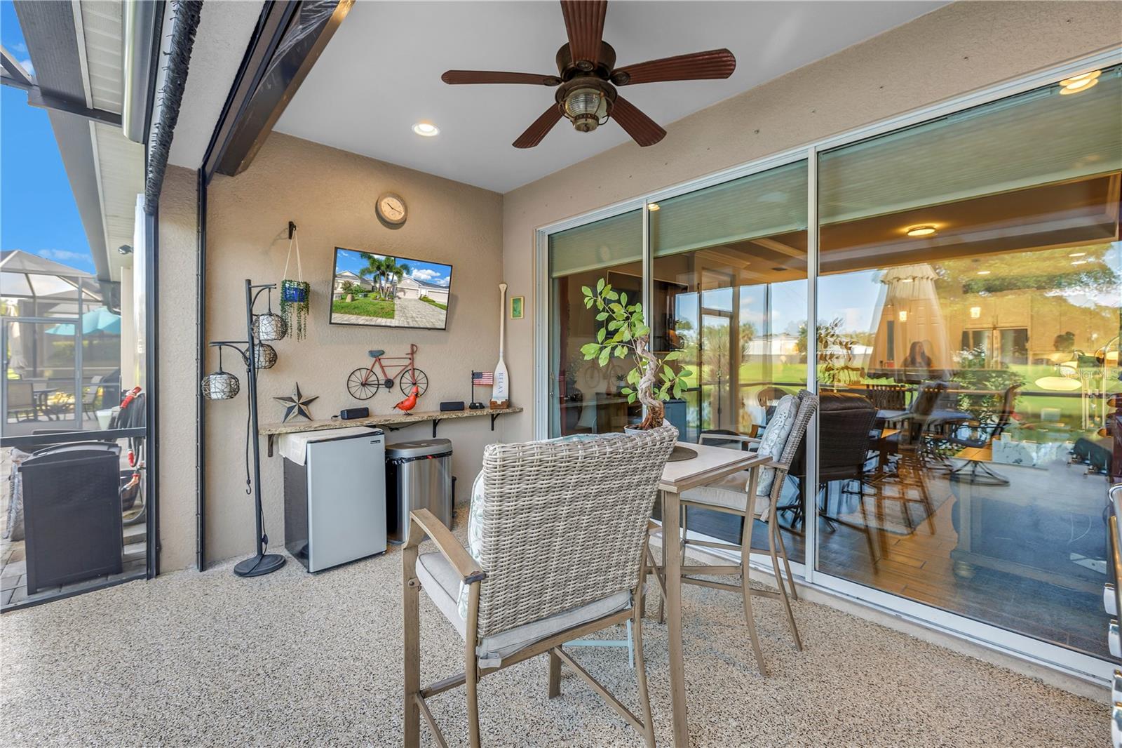 UNIVERSITY VILLAGE - Residential