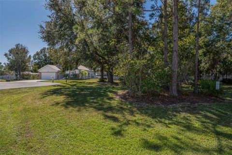 A home in WINTER HAVEN