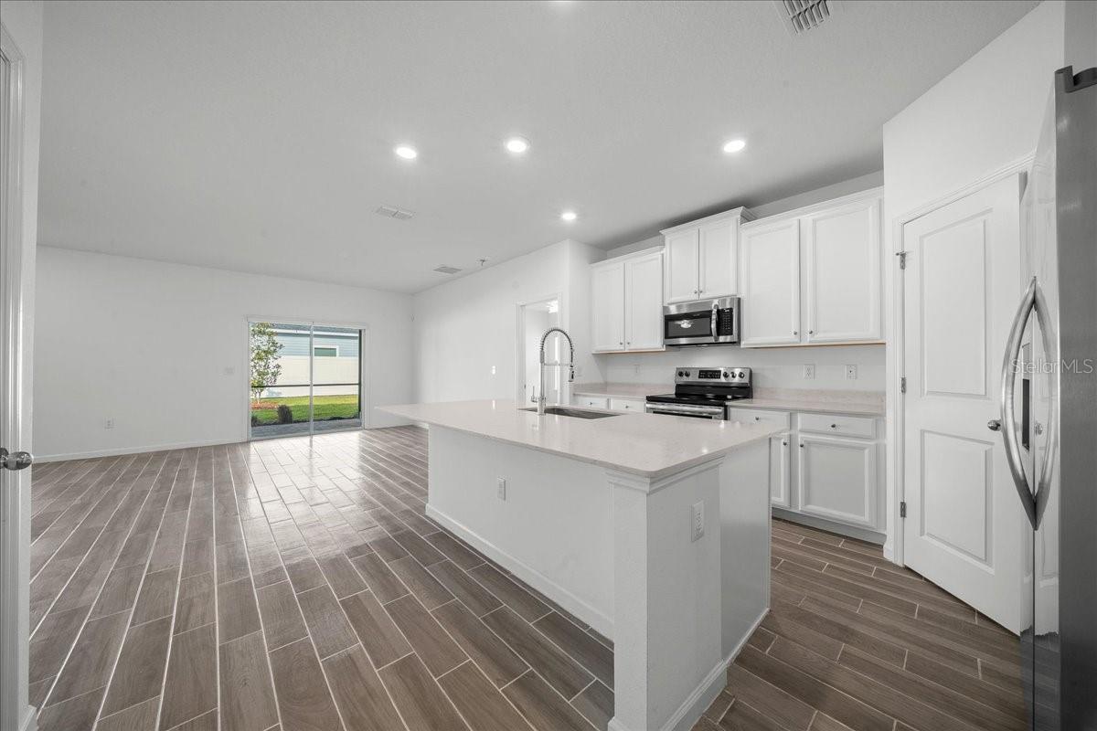 7542 SW 76TH TERRACE