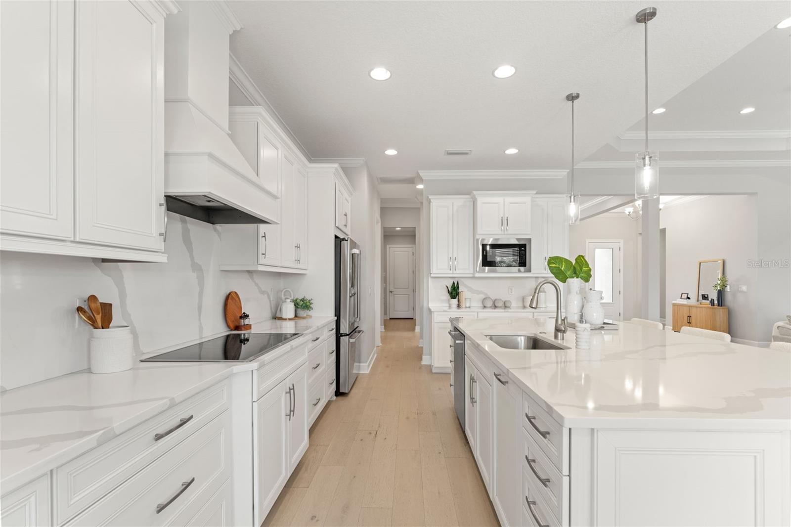 COVE AT ROCKY POINT - Residential