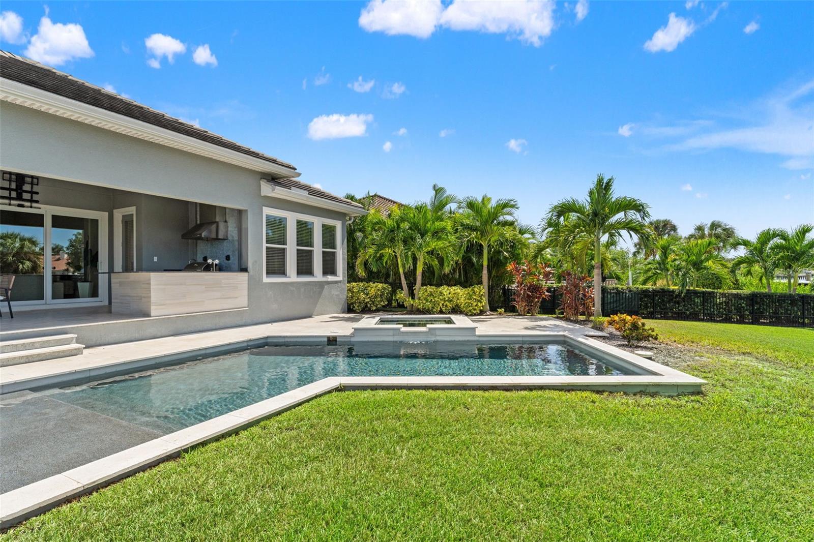 COVE AT ROCKY POINT - Residential