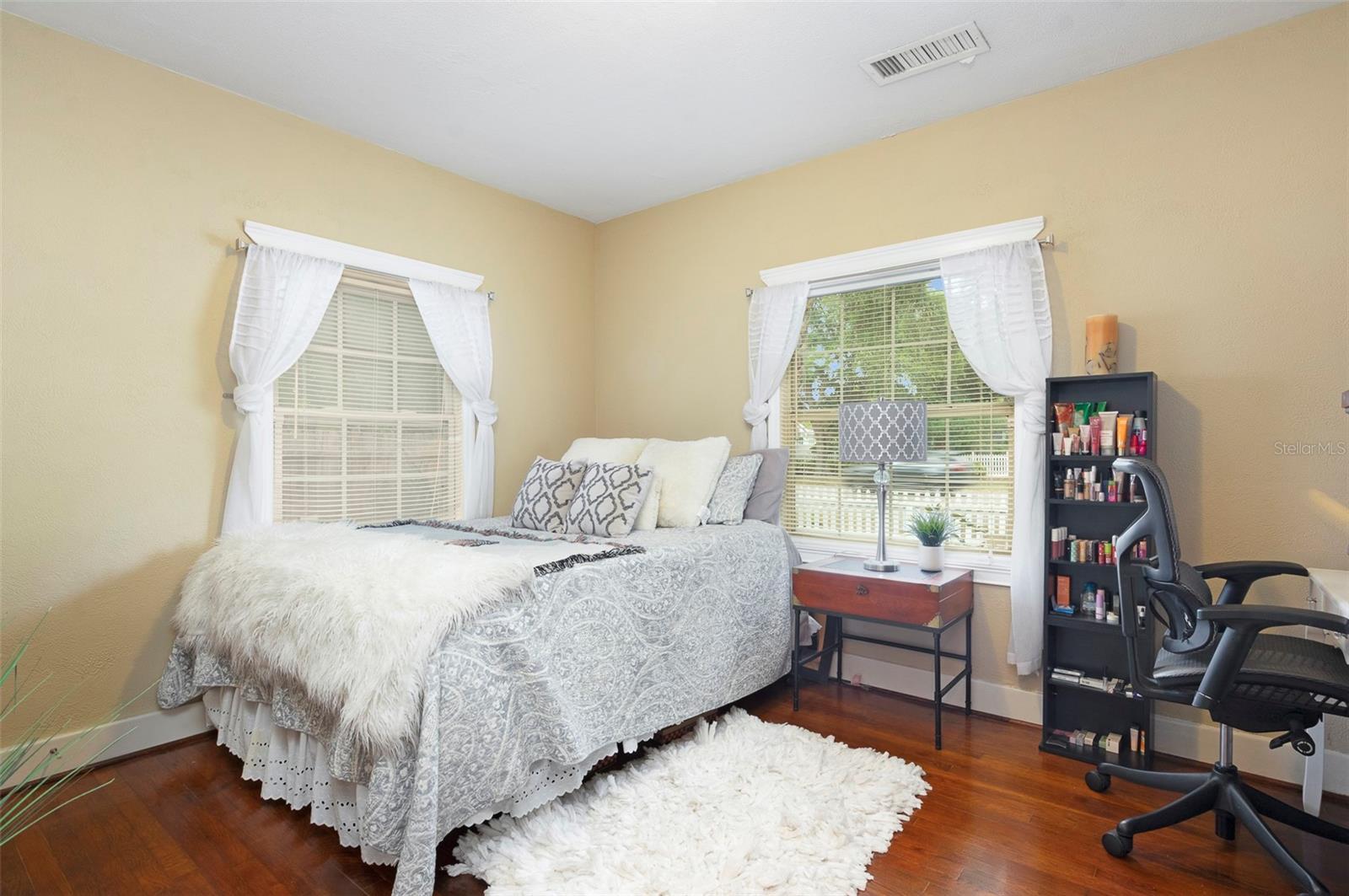 INTER BAY - Residential