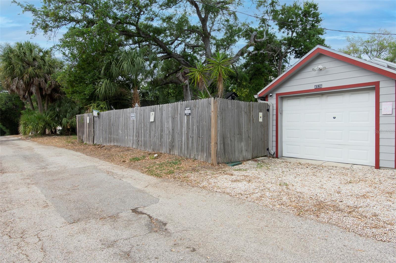 INTER BAY - Residential