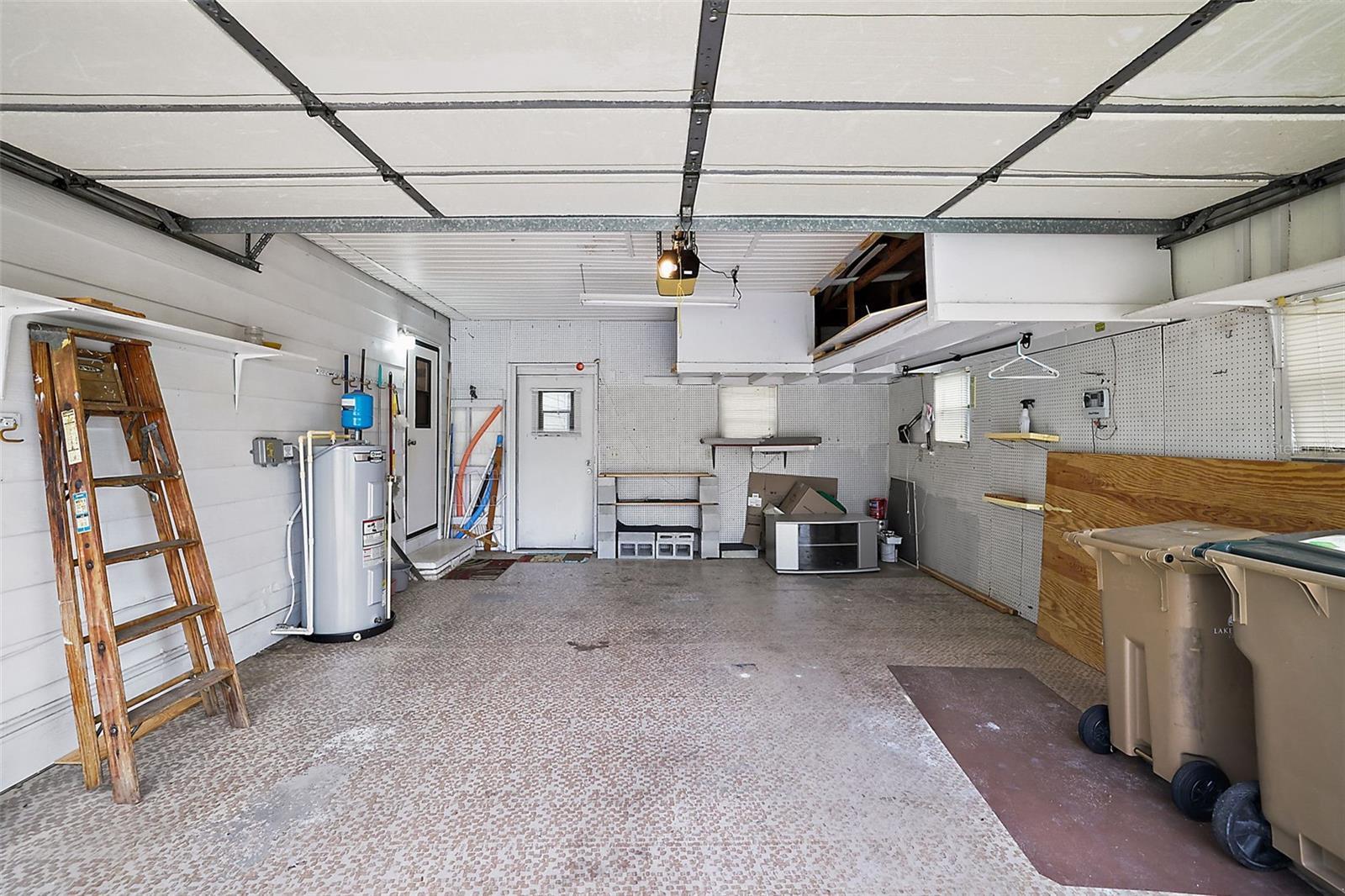 PLANTATION AT LEESBURG - Residential