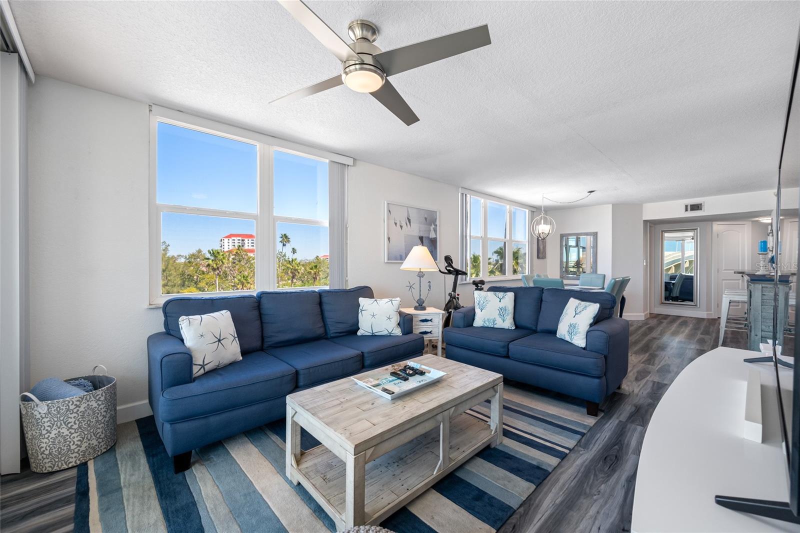 BAHIA VISTA - Residential