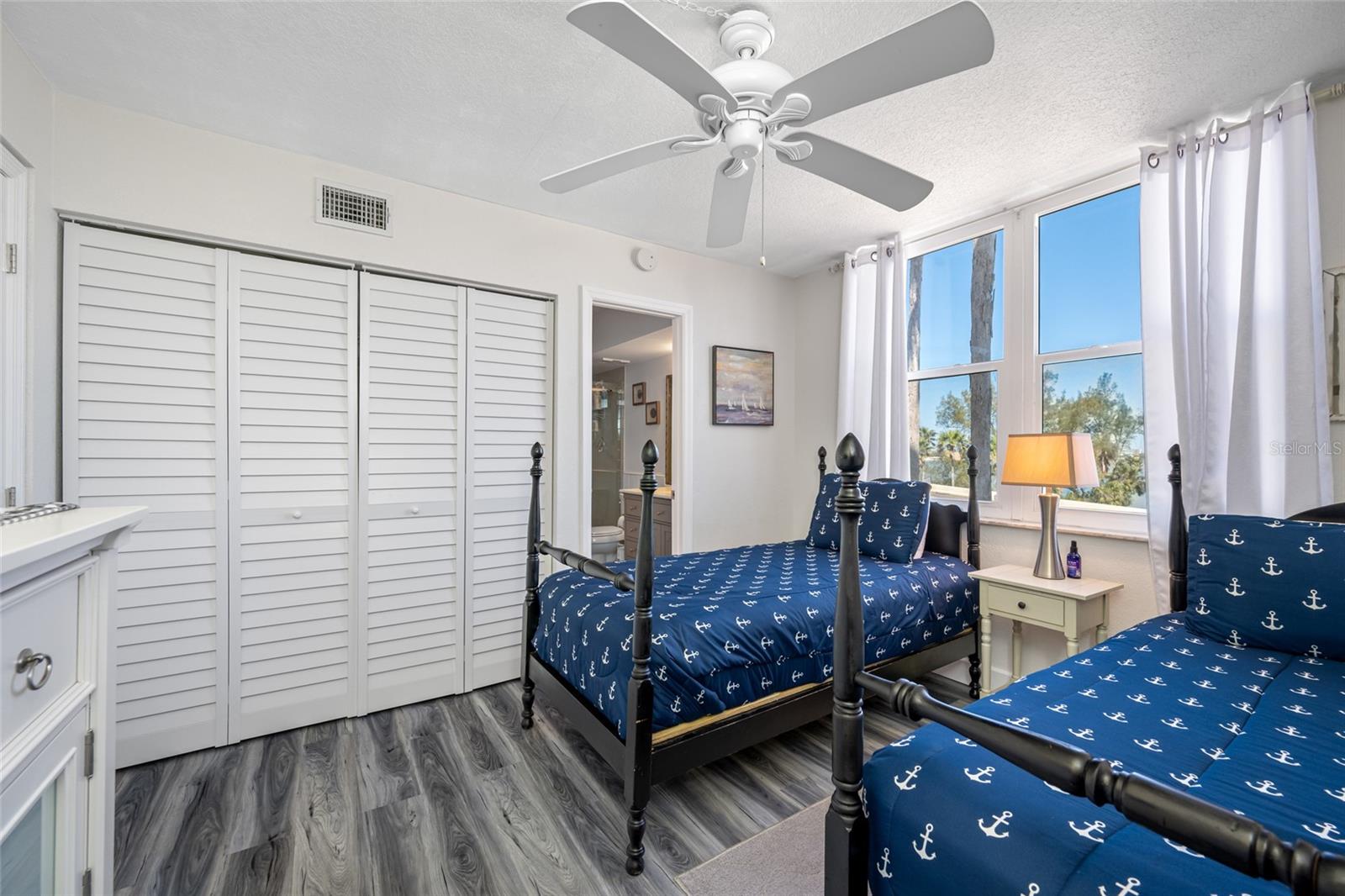 BAHIA VISTA - Residential