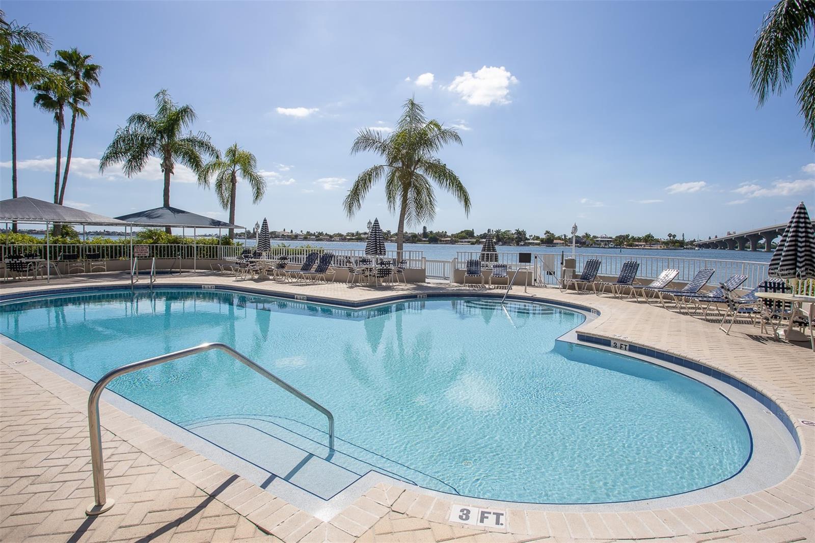 BAHIA VISTA - Residential