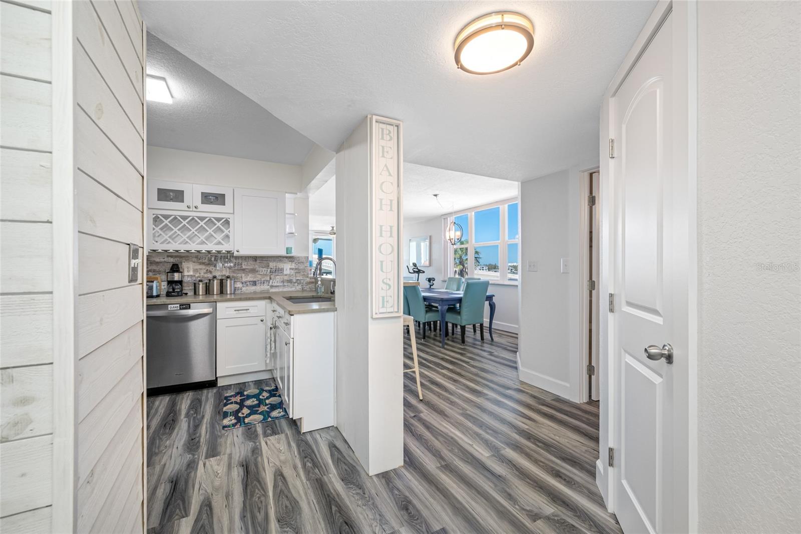 BAHIA VISTA - Residential