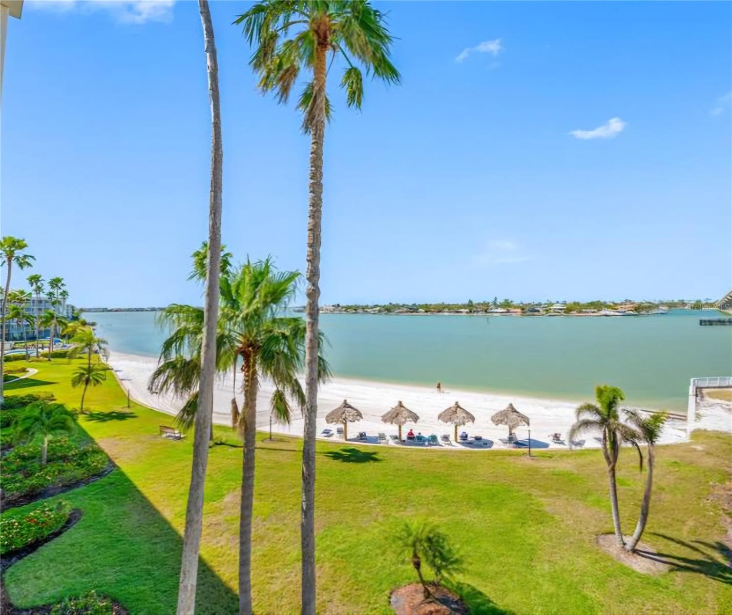 BAHIA VISTA - Residential