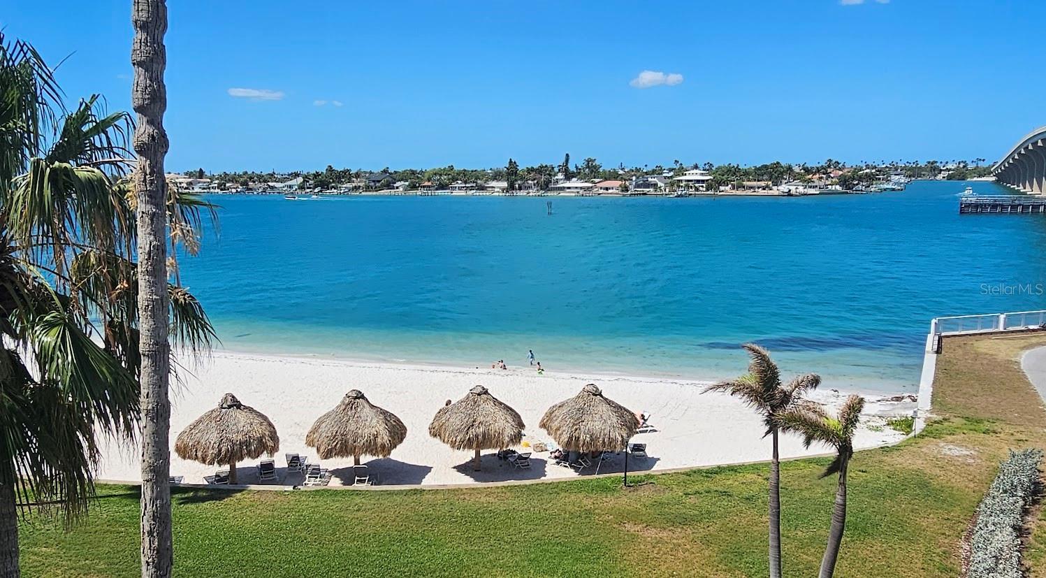 BAHIA VISTA - Residential