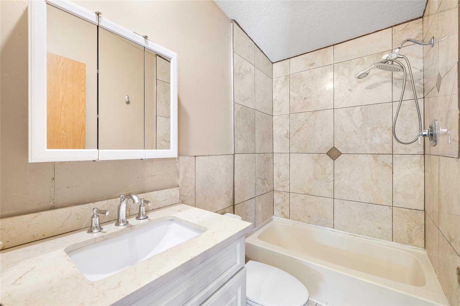 TROPICAL ACRES SOUTH UNIT 4 - Residential