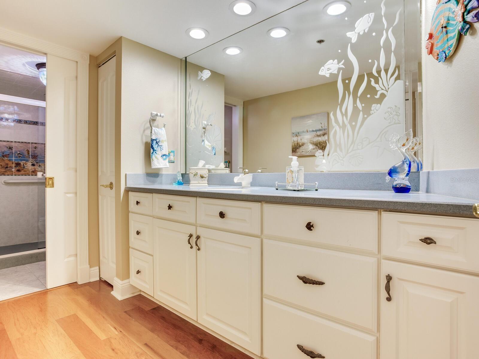 DANS ISLAND ON SAND KEY CONDO - Residential