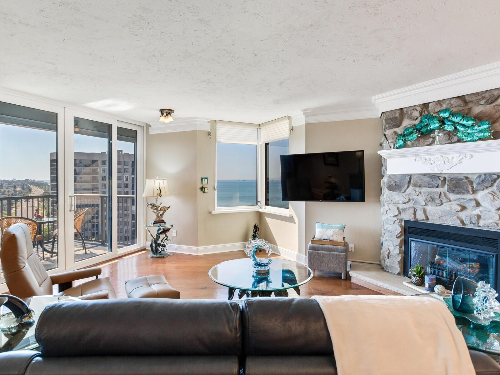 DANS ISLAND ON SAND KEY CONDO - Residential