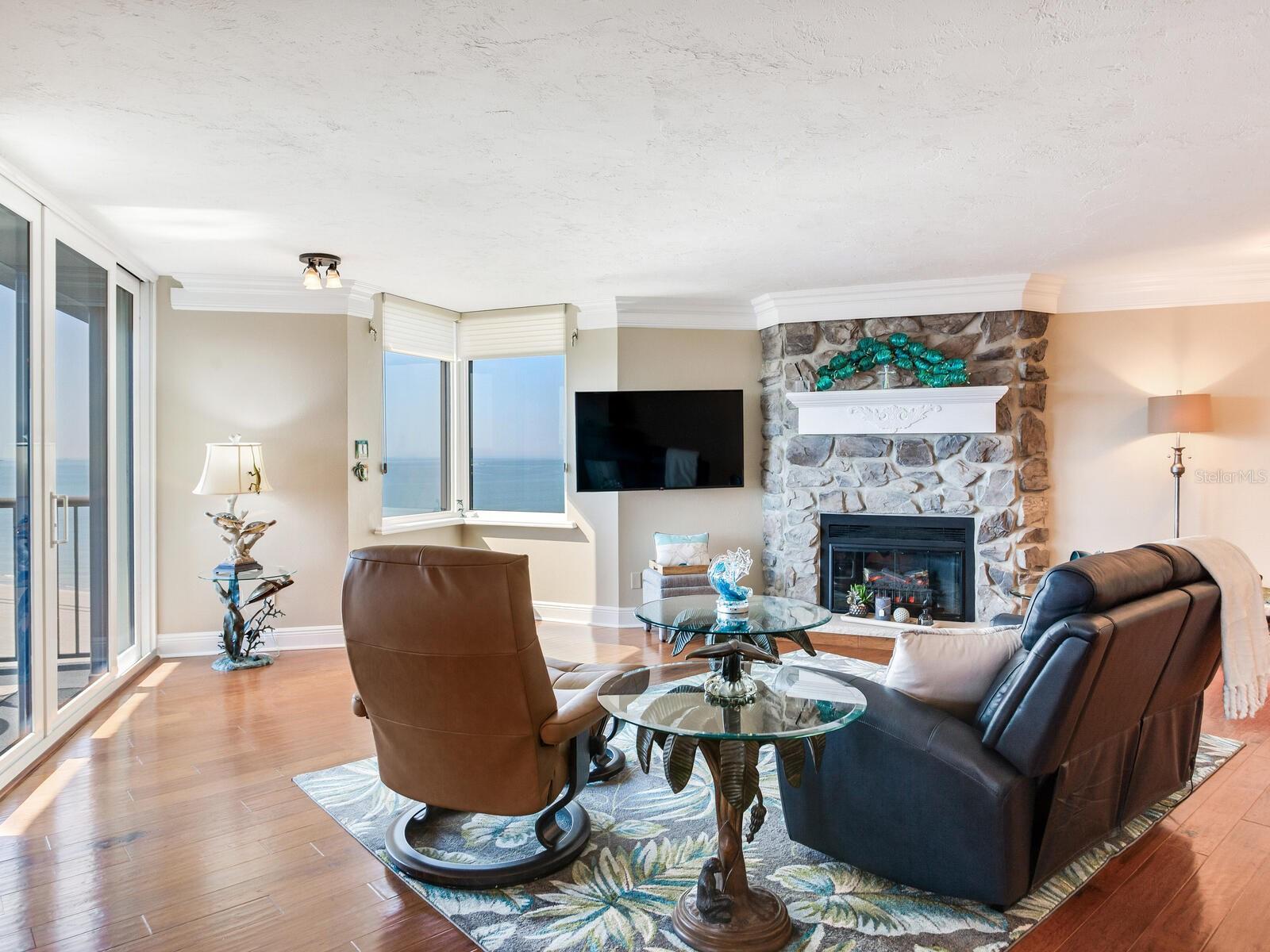 DANS ISLAND ON SAND KEY CONDO - Residential