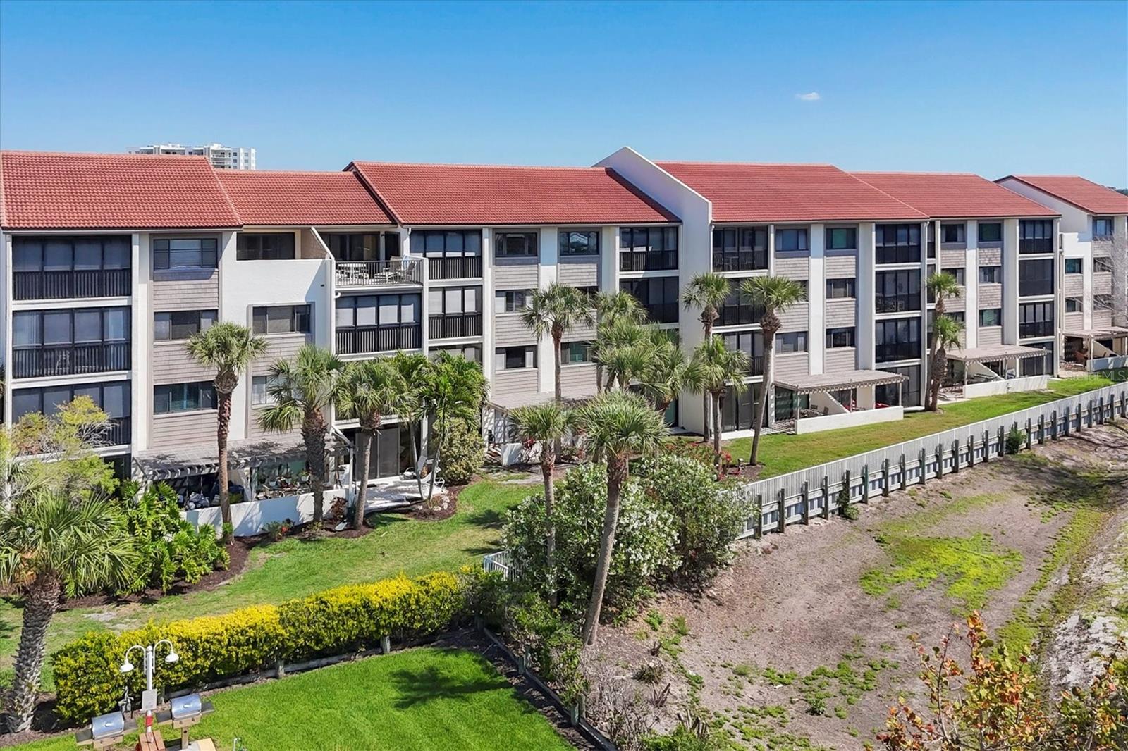 SIESTA DUNES BEACH / SIESTA KEY - Residential