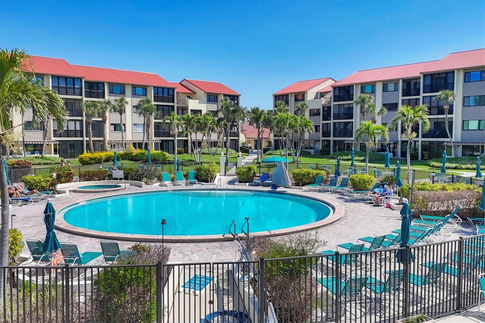 SIESTA DUNES BEACH / SIESTA KEY - Residential
