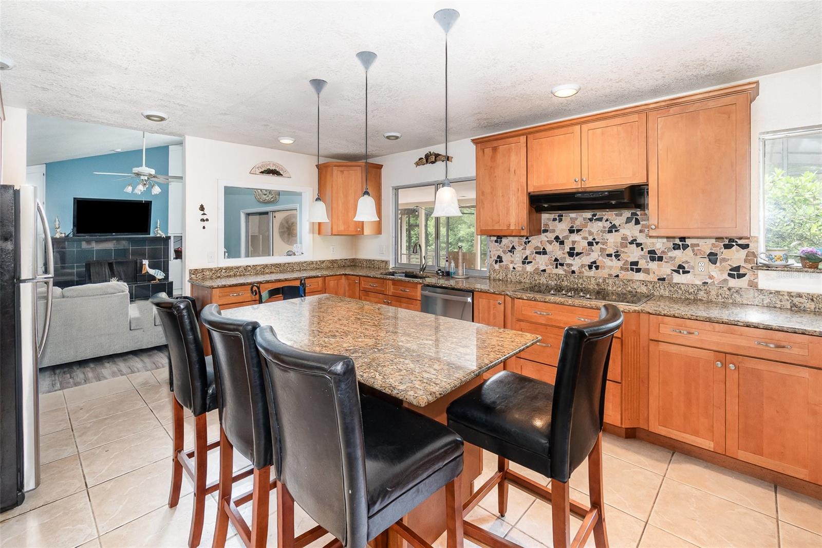 800 CROOKED OAK COURT