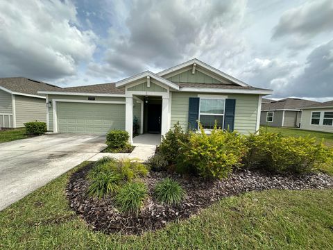 Single Family Residence in KISSIMMEE FL 2031 MYRTLE PINE STREET.jpg