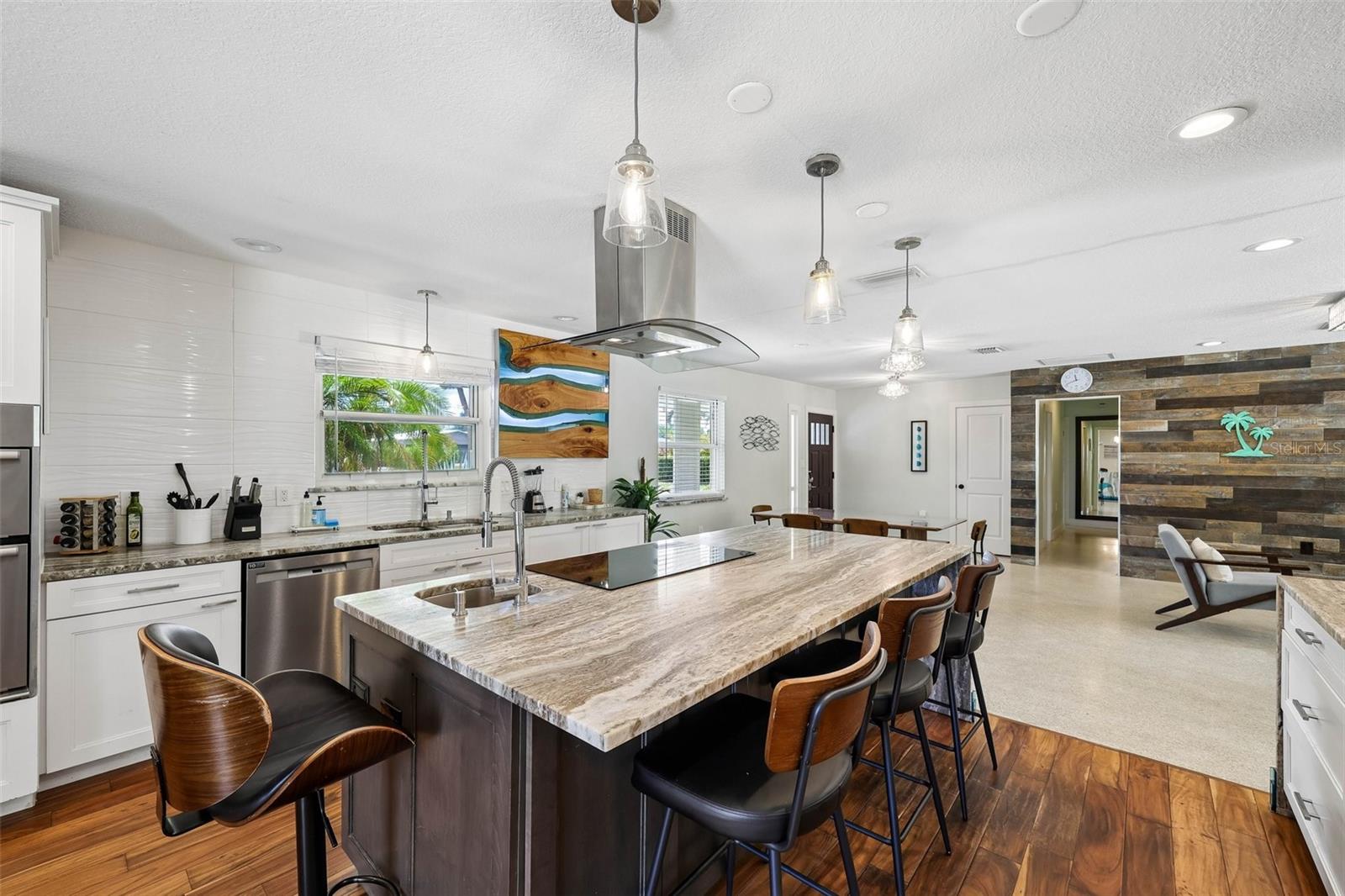 BALLENTINE MANOR ESTATES - Residential