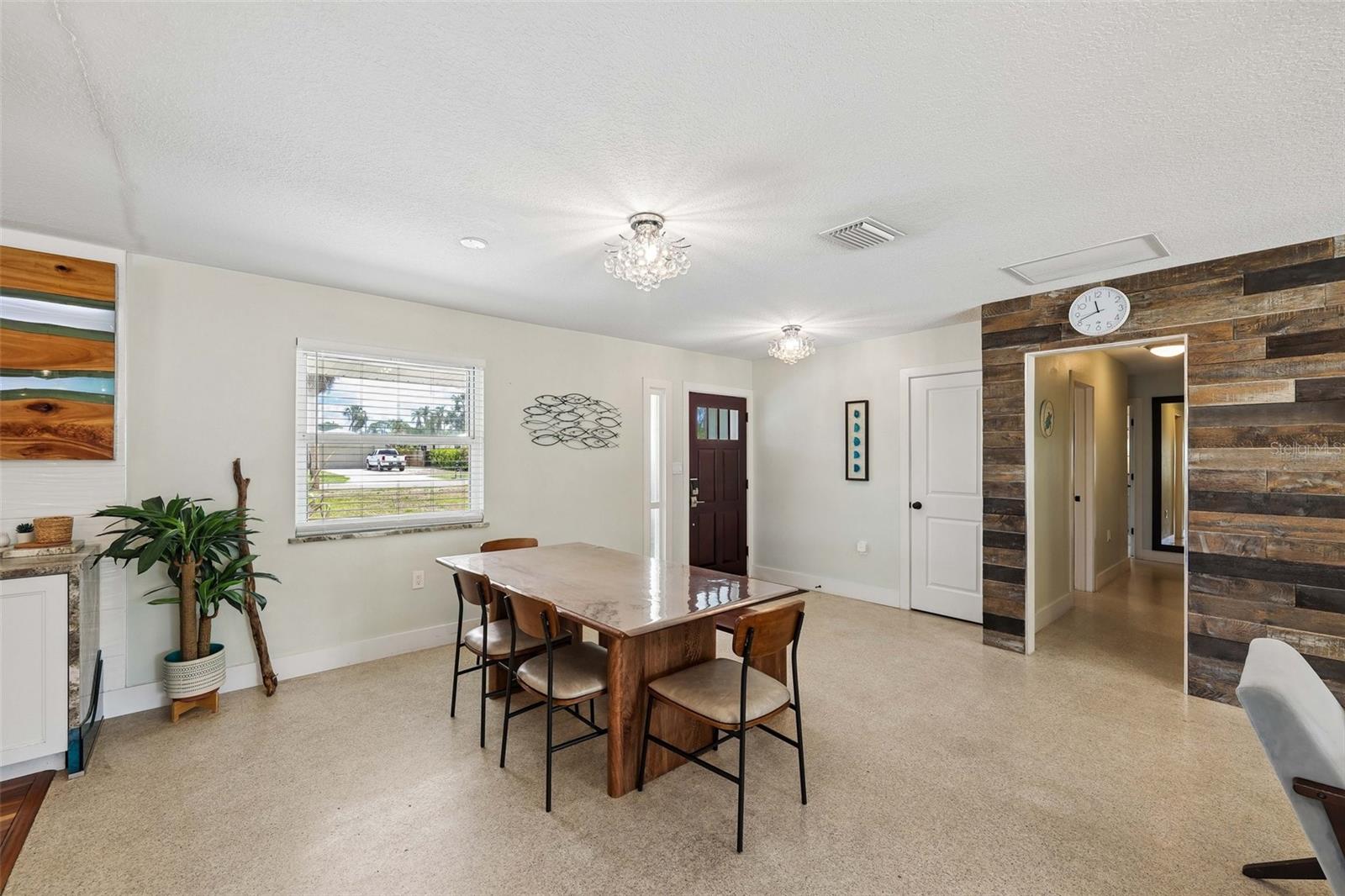 BALLENTINE MANOR ESTATES - Residential