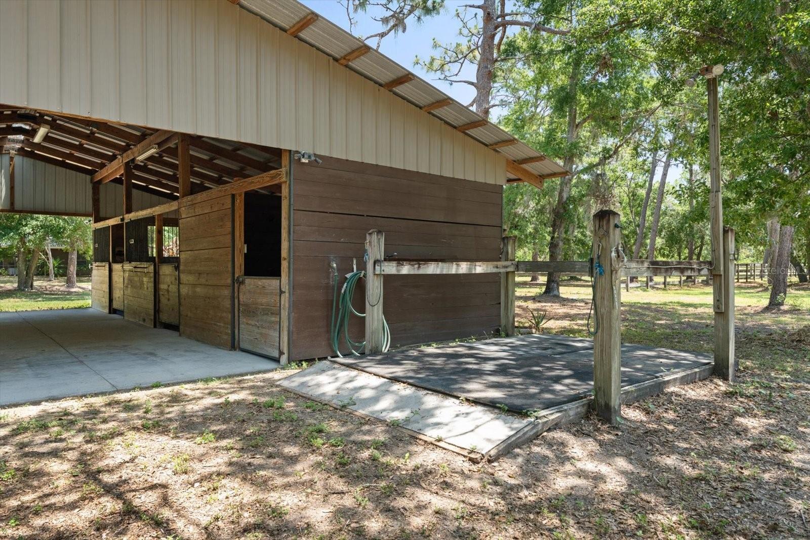 WILLOW SHORES - Residential