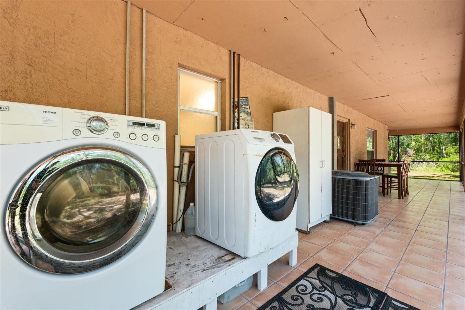 WILLOW SHORES - Residential