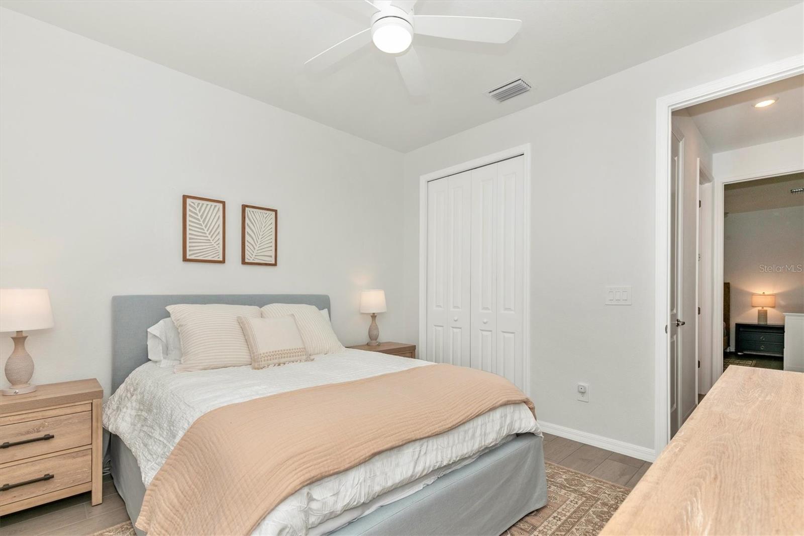 WELLEN PARK GOLF & COUNTRY CLUB - Residential Lease