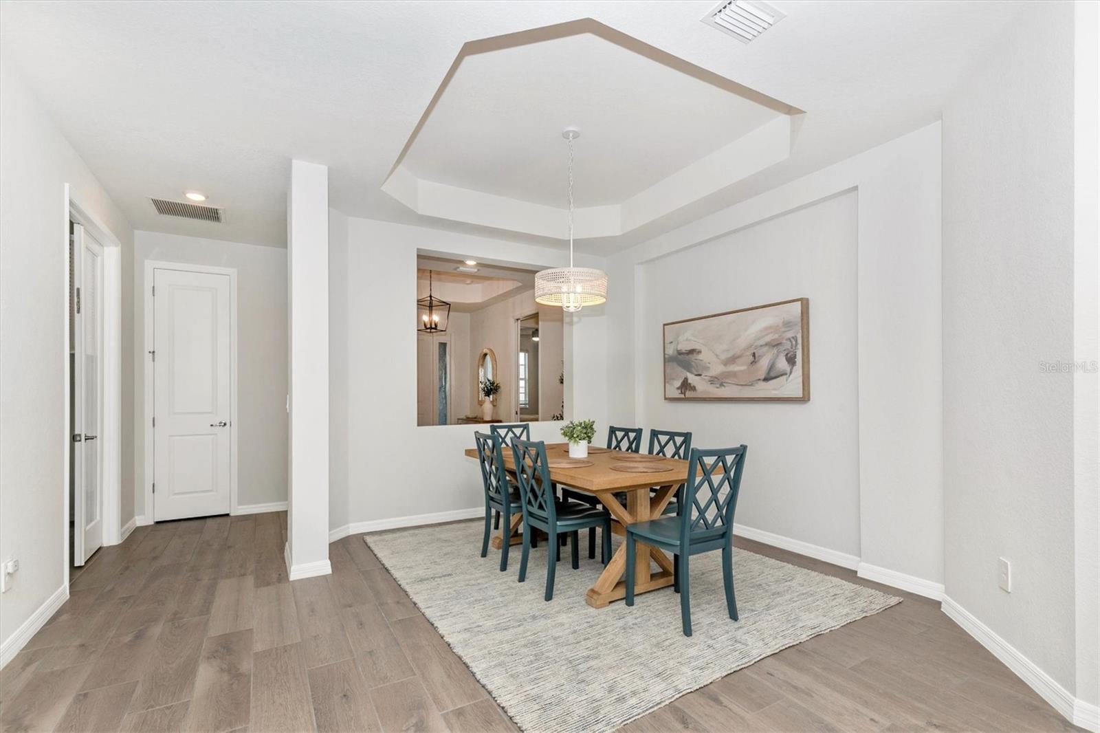 WELLEN PARK GOLF & COUNTRY CLUB - Residential Lease