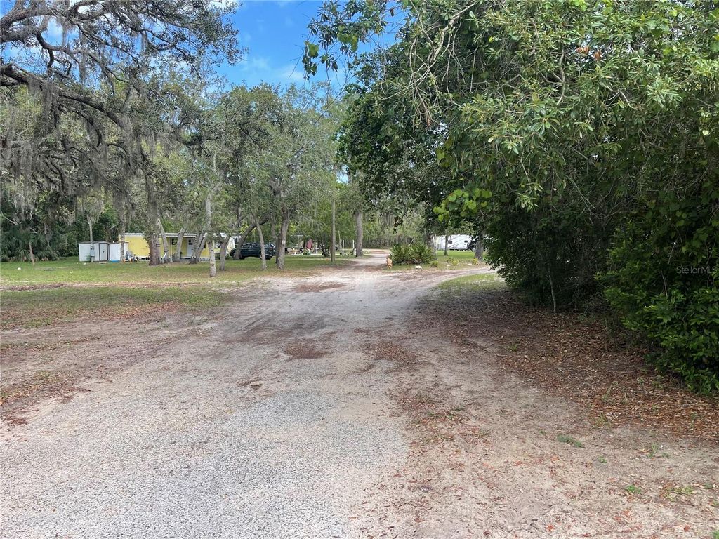 Photo of 12419 Choctaw Trail, Hudson, FL 34669 (MLS # TB8401630)