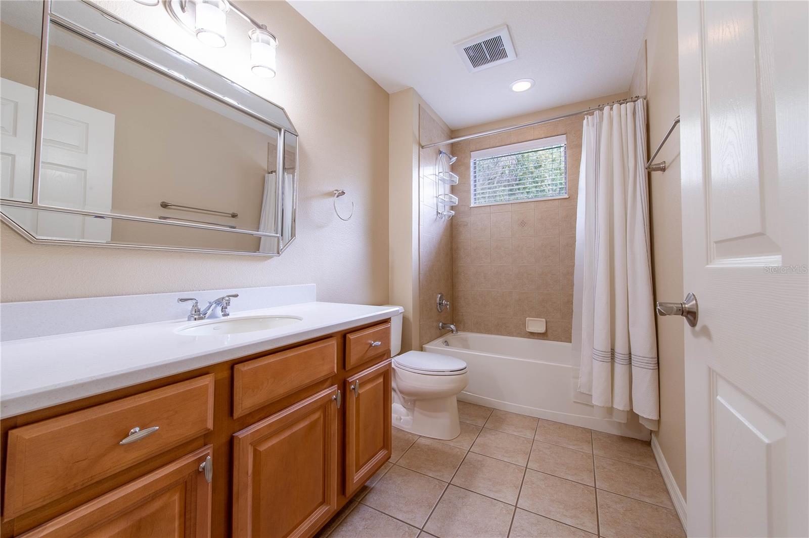 PALMA SOLA TRACE - Residential