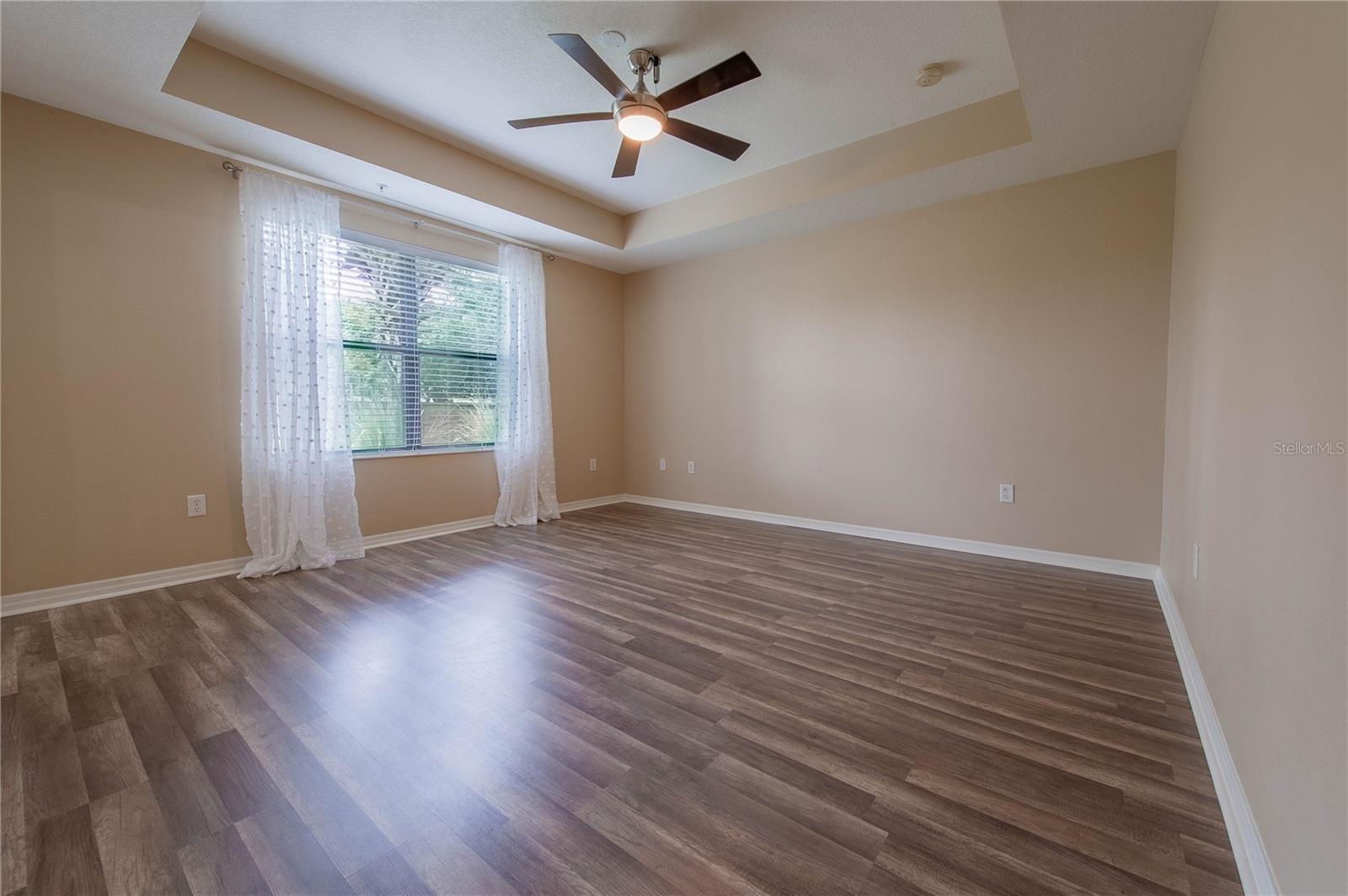 PALMA SOLA TRACE - Residential