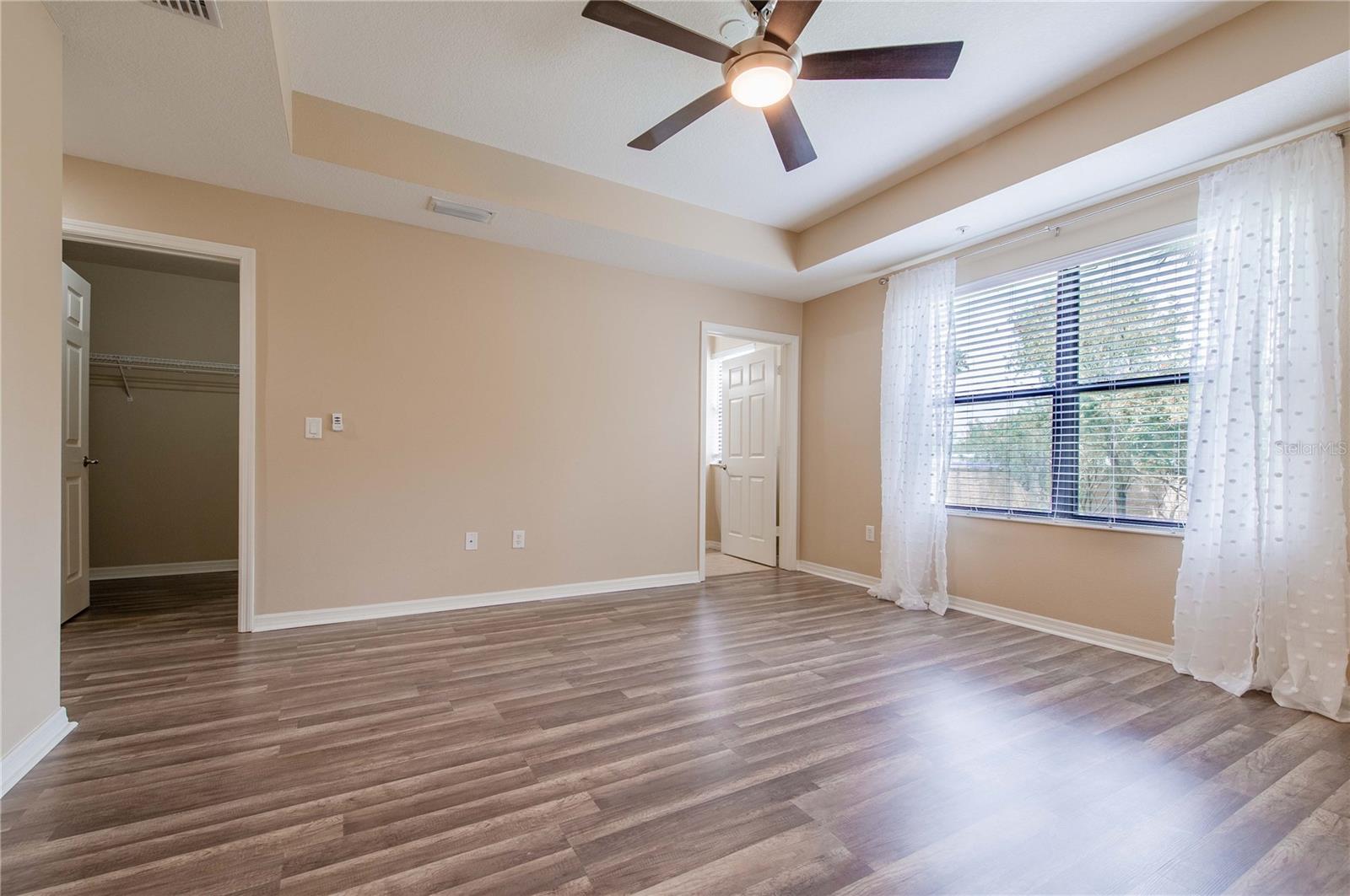 PALMA SOLA TRACE - Residential