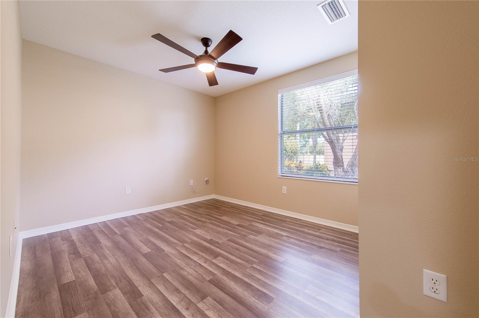 PALMA SOLA TRACE - Residential