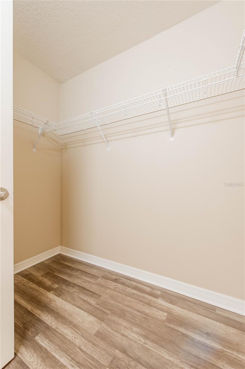 PALMA SOLA TRACE - Residential