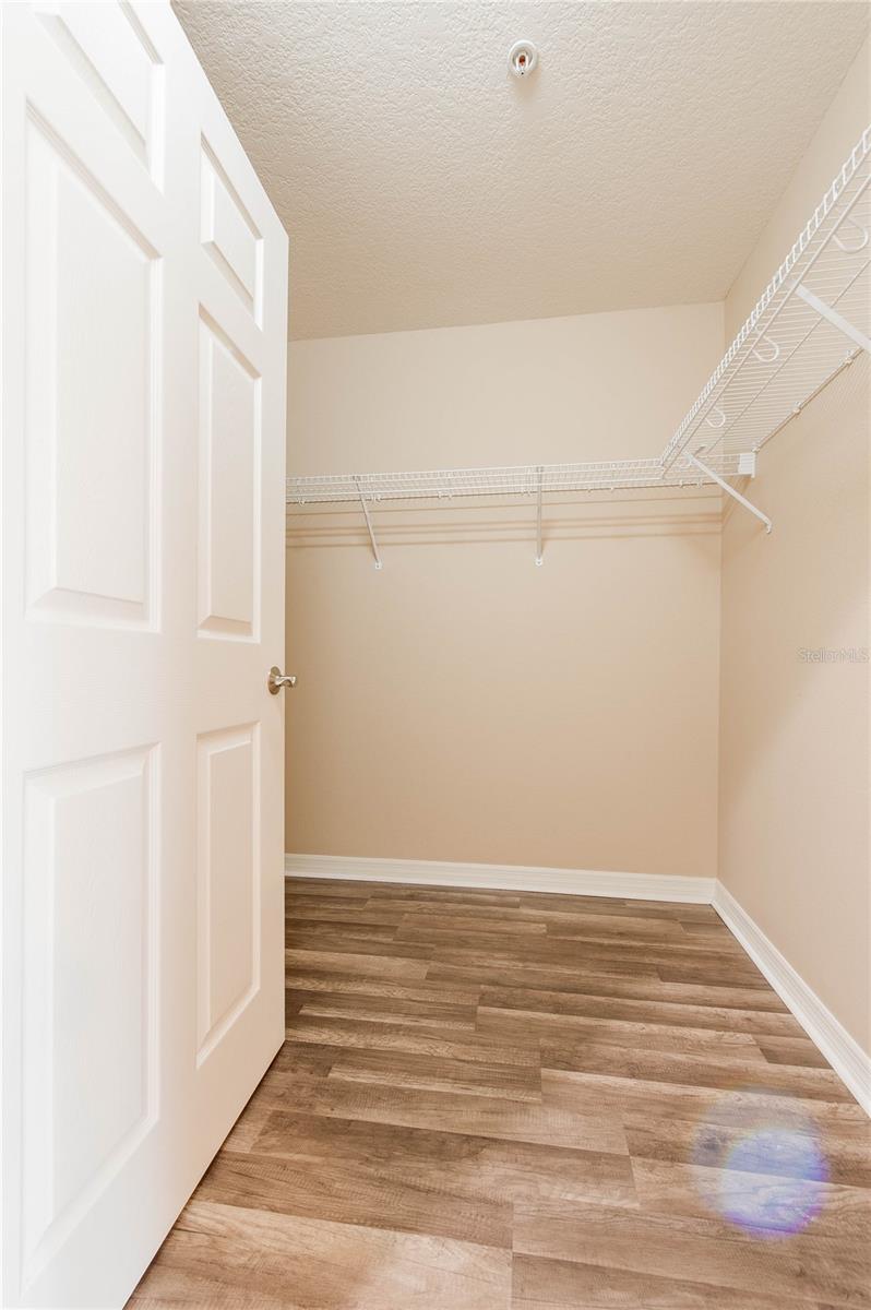 PALMA SOLA TRACE - Residential